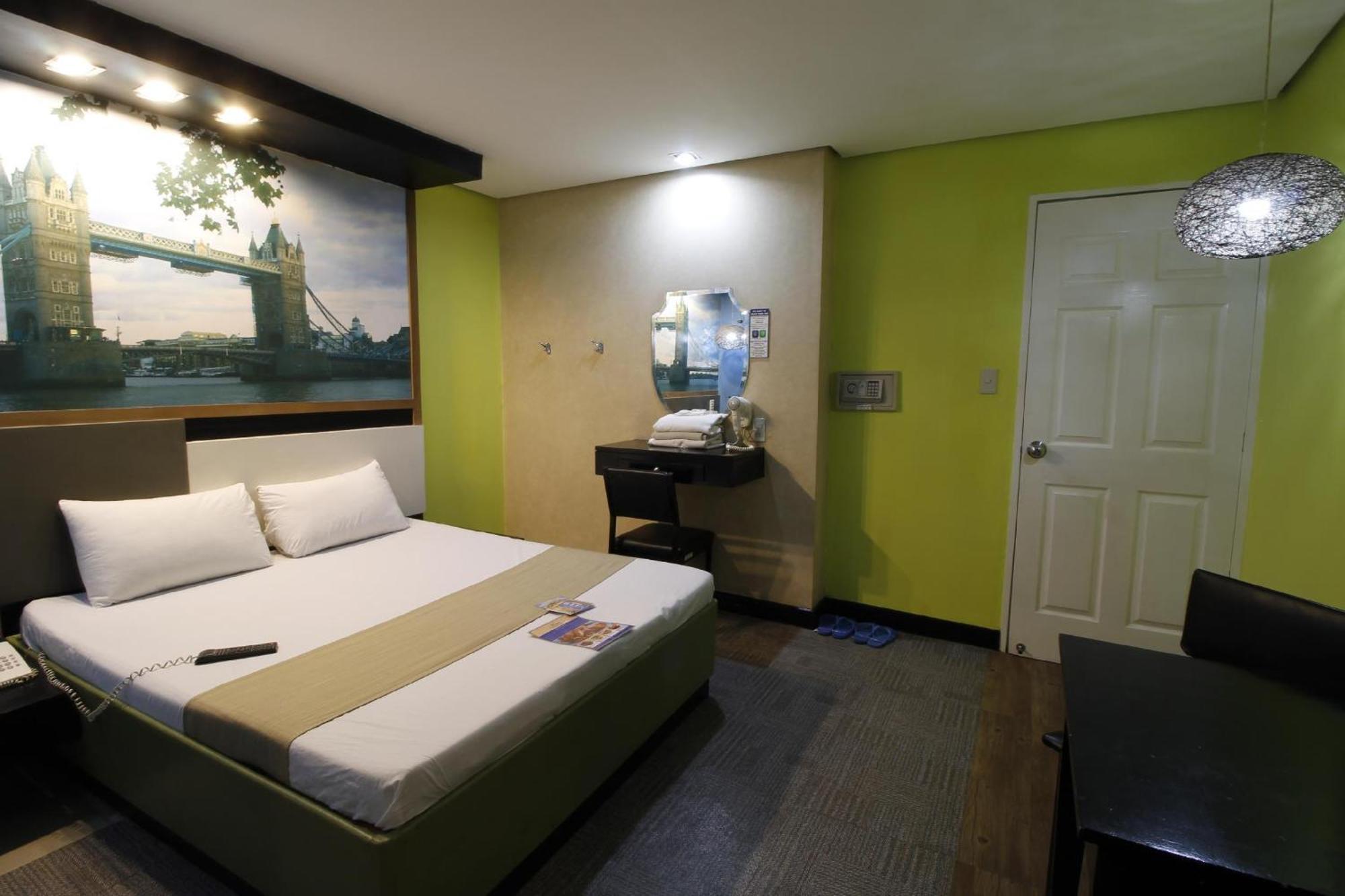 Hotel Dreamworld Araneta Cubao Buitenkant foto